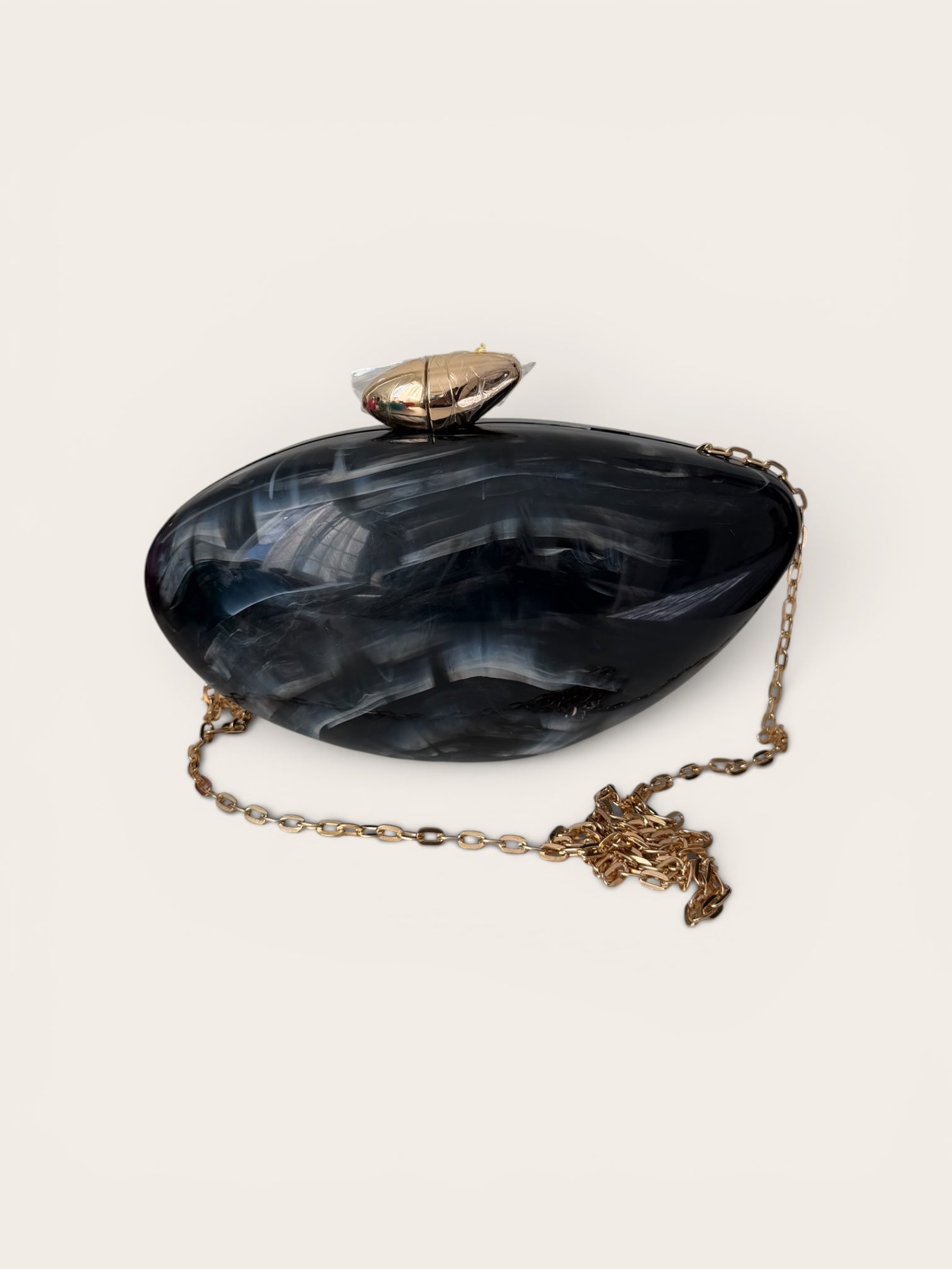 The Amalfi Shell Clutch